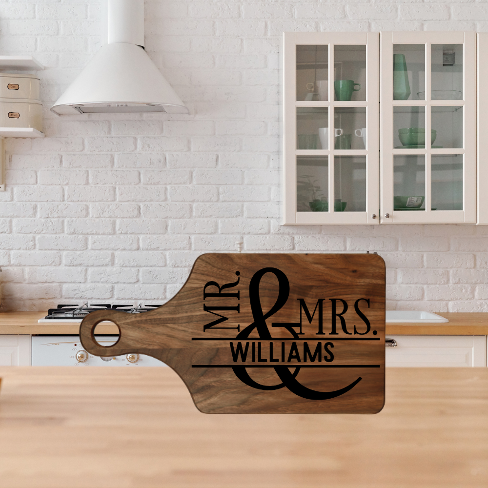 Personalized Wooden Cutting Board for Newlyweds, Kitchen Decor, Wedding Gift Idea, Engraved Serving Platter, Unique Kitchen Accessory