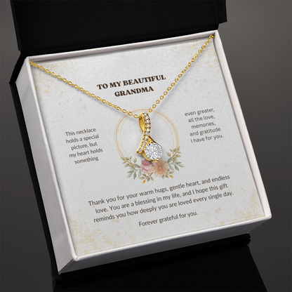 Grandma Necklace Gift – Alluring Beauty Necklace with Heartfelt Message Card