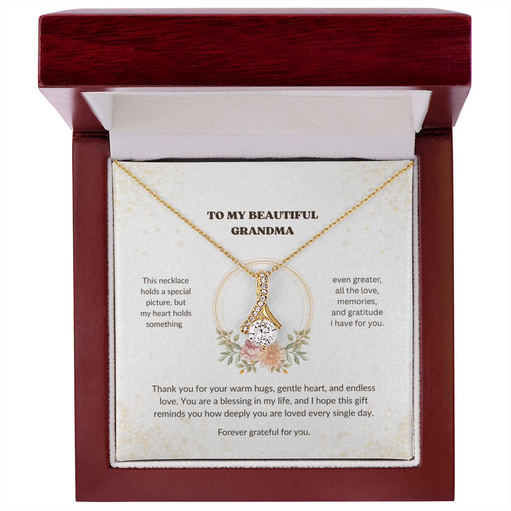 Grandma Necklace Gift – Alluring Beauty Necklace with Heartfelt Message Card